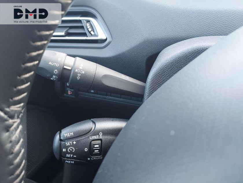 Peugeot 308 1.2 Puretech 110ch S&s Style - Visuel #14