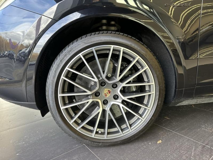 Porsche Cayenne Coupe 4.0 V8 680ch Turbo S E-hybrid - Visuel #5