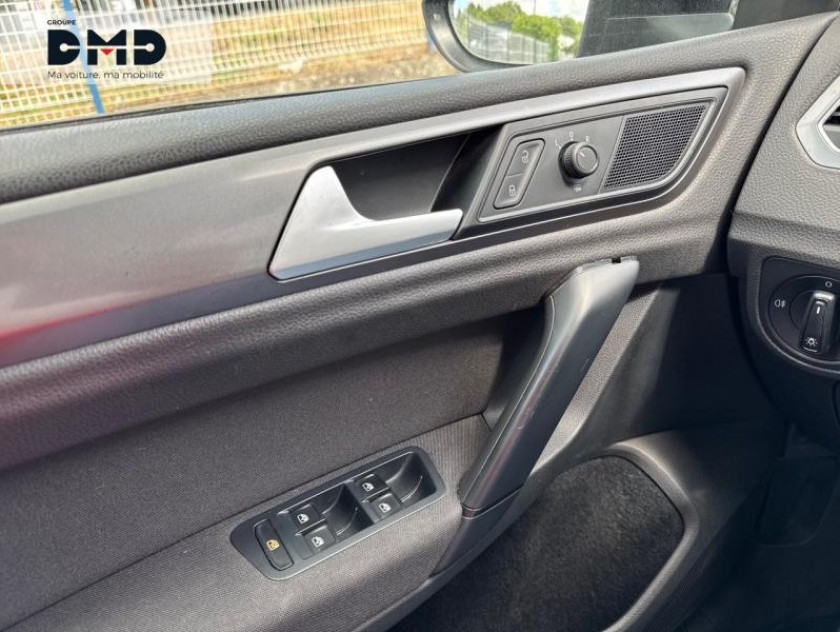 Volkswagen Golf Sportsvan 1.2 Tsi 85ch Bluemotion Technology Trendline - Visuel #17