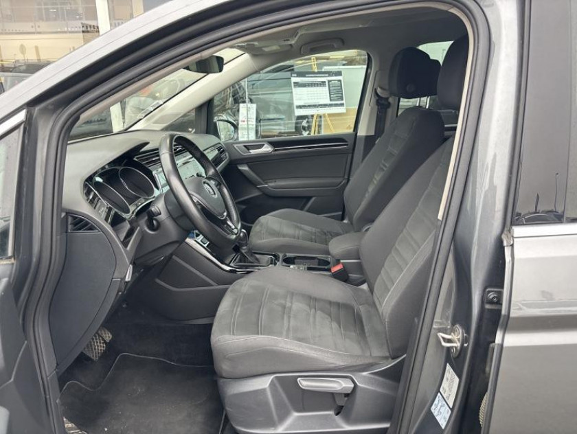 Volkswagen Touran 2.0 Tdi 150ch Bluemotion Technology Fap Carat Dsg6 7 Places - Visuel #10