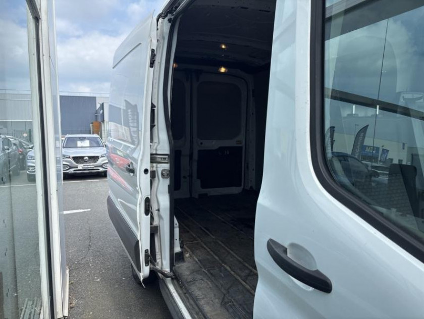 Ford Transit 2t Fg T310 L3h2 2.0 Ecoblue 130ch S&s Trend Business Tva - Visuel #9