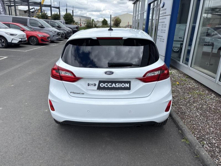 Ford Fiesta 1.0 Ecoboost 100ch Stop&start Titanium 5p Euro6.2 - Visuel #5