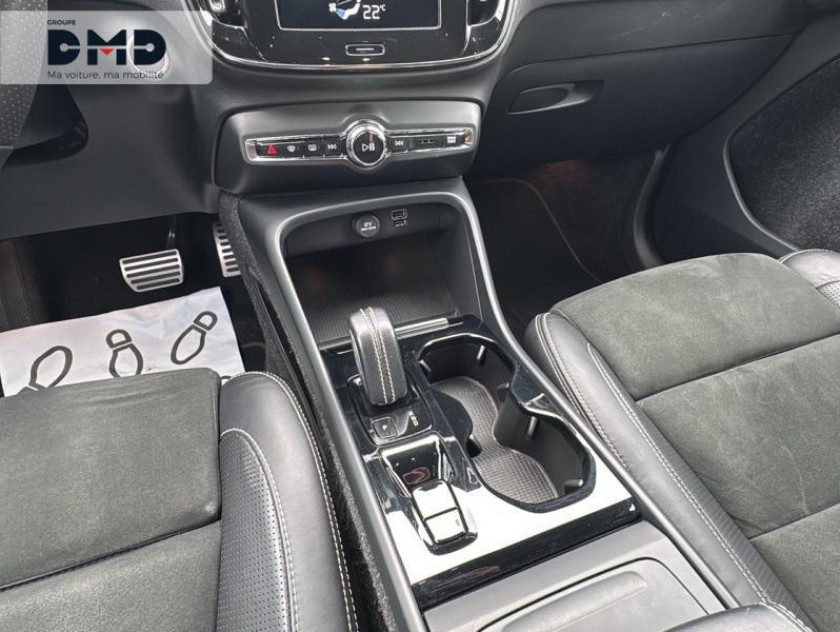 Volvo Xc40 T3 163ch R-design Geartronic 8 - Visuel #8