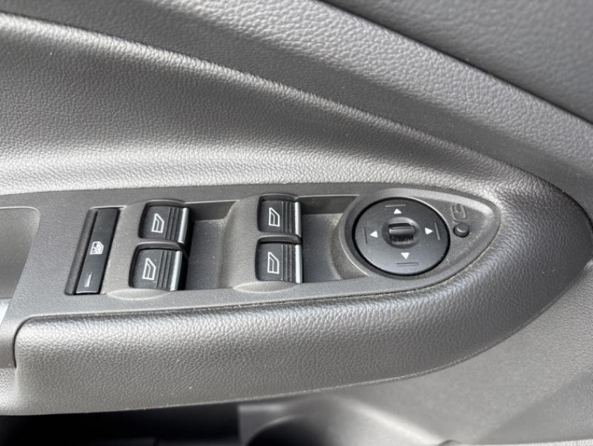 Ford Kuga 1.5 Ecoboost 150ch Titanium - Visuel #18