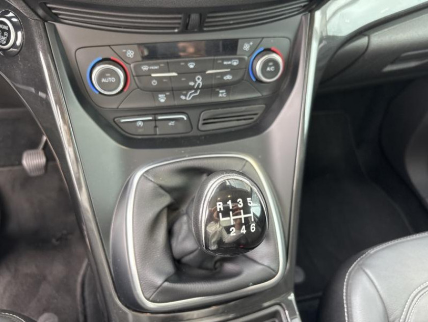 Ford Kuga 1.5 Ecoboost 150ch Titanium - Visuel #16