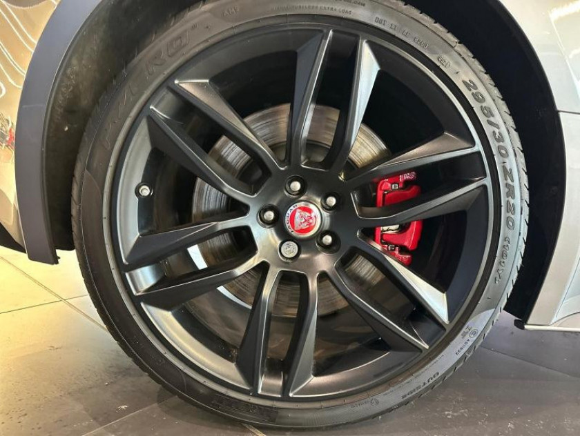 Jaguar F-type Coupe 5.0 V8 450ch R-dynamic Black Bva8 - Visuel #12