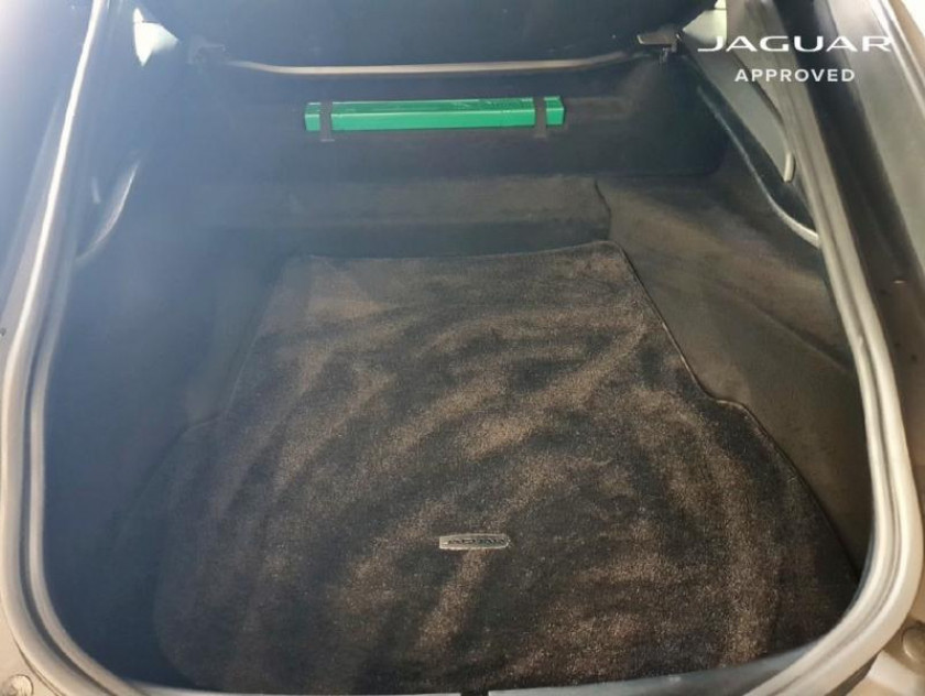 Jaguar F-type Coupe 5.0 V8 450ch R-dynamic Black Bva8 - Visuel #15