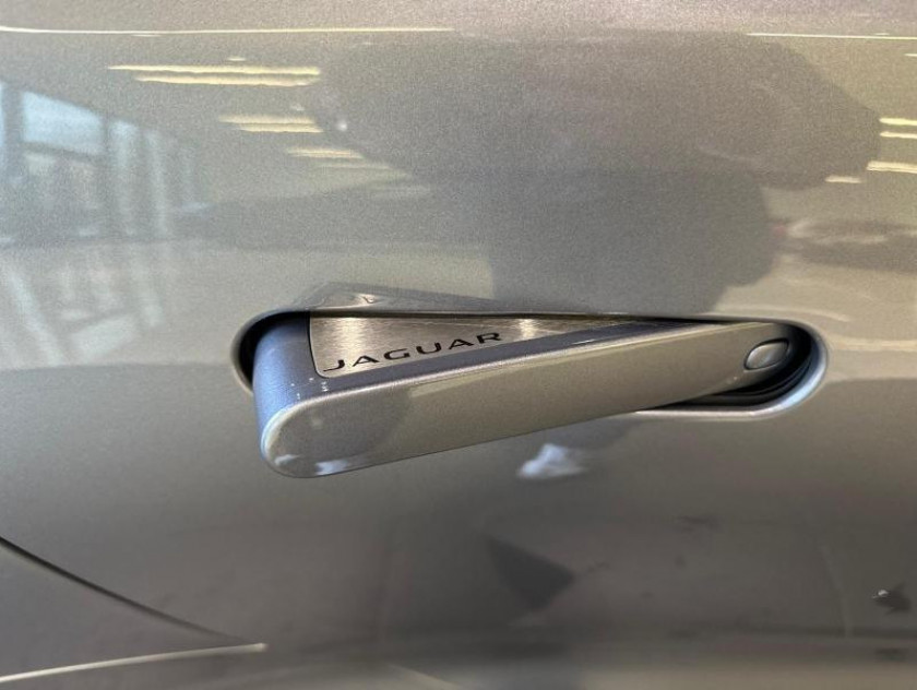 Jaguar F-type Coupe 5.0 V8 450ch R-dynamic Black Bva8 - Visuel #15