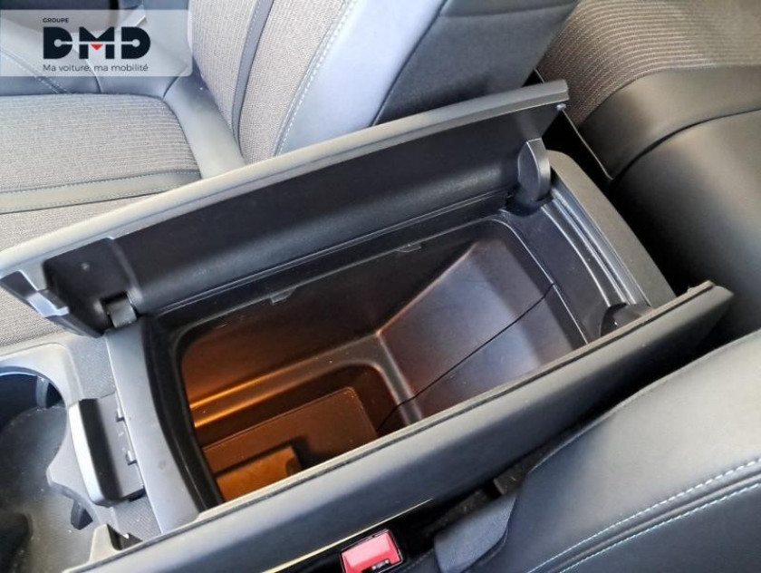 Peugeot 3008 1.5 Bluehdi 130ch S&s Gt - Visuel #16
