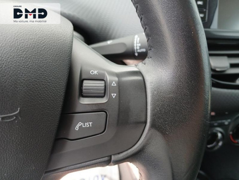 Peugeot 2008 1.2 Puretech 110ch Style S&s - Visuel #16