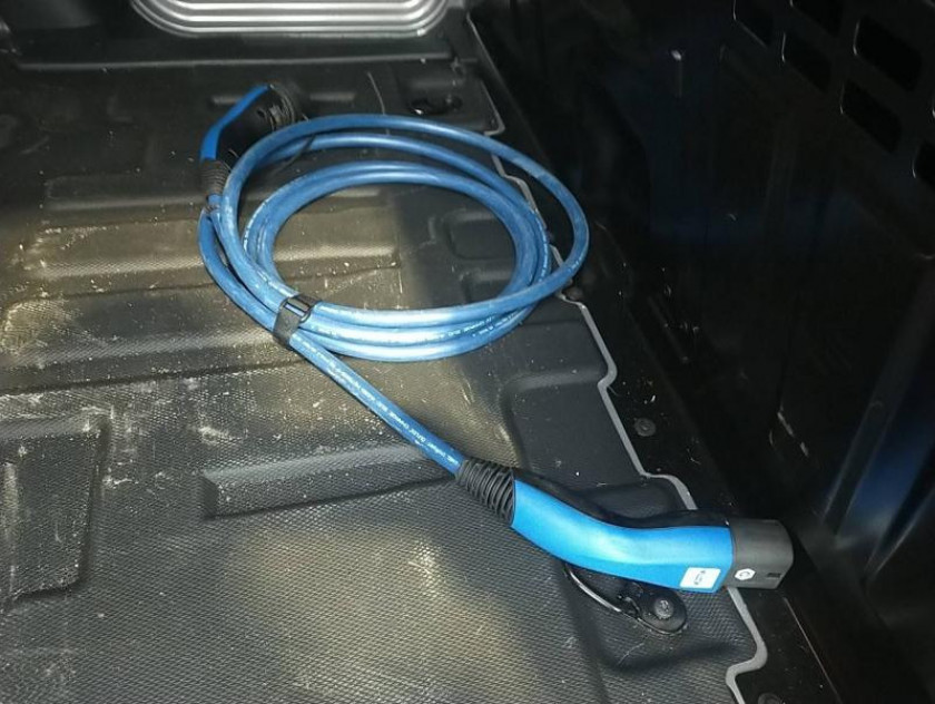 Ford Transit Courier Electrique 100 Kw 136ch Limited - Visuel #16