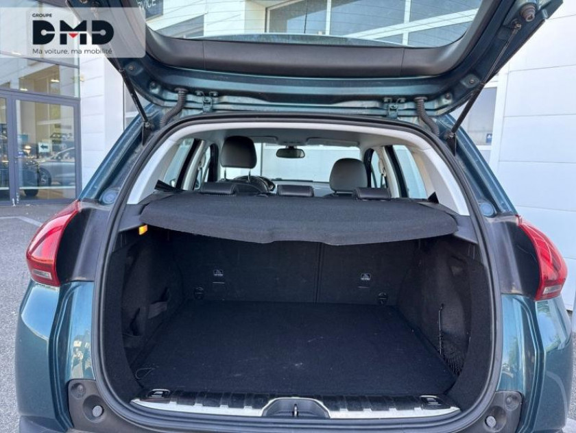 Peugeot 2008 1.5 Bluehdi 100ch E6.c Allure - Visuel #12