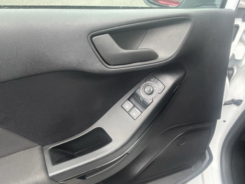 Ford Fiesta Affaires 1.1 Ti-vct 75ch S&s Trend - Visuel #12
