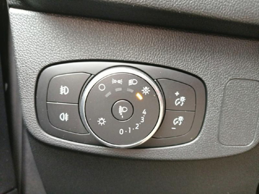 Ford Focus 1.0 Flexifuel Mhev 125ch Titanium X Business - Visuel #6
