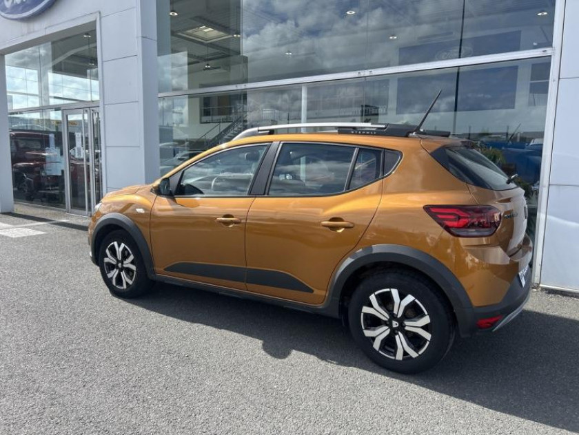 Dacia Sandero 1.0 Tce 90ch Stepway Confort - Visuel #2