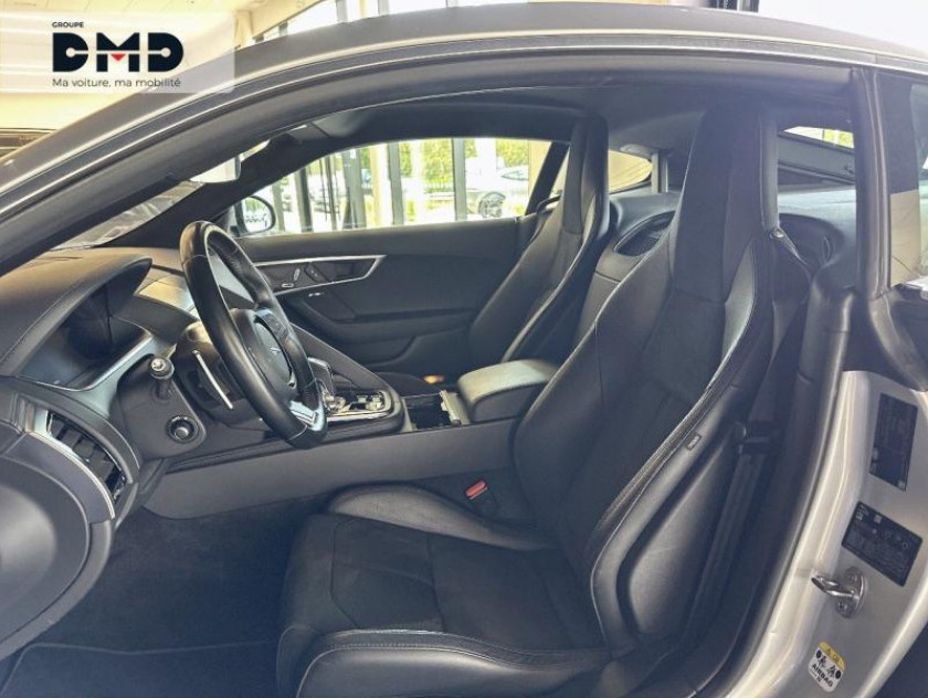Jaguar F-type Coupe 2.0 T 300ch R-dynamic Bva8 - Visuel #10