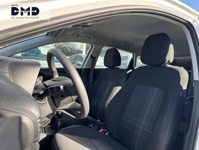 Hyundai I20 1.2 84ch Initia - Visuel #9