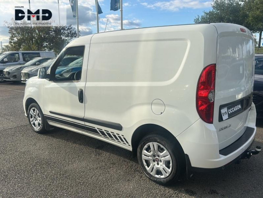 Fiat Doblo Cargo 1.3 Multijet 95ch Pack Professional Trio Nav E6 - Visuel #3