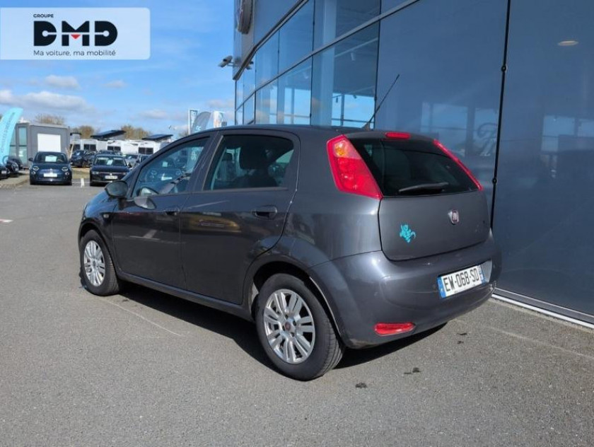 Fiat Punto 1.2 8v 69ch Lounge 5p - Visuel #3