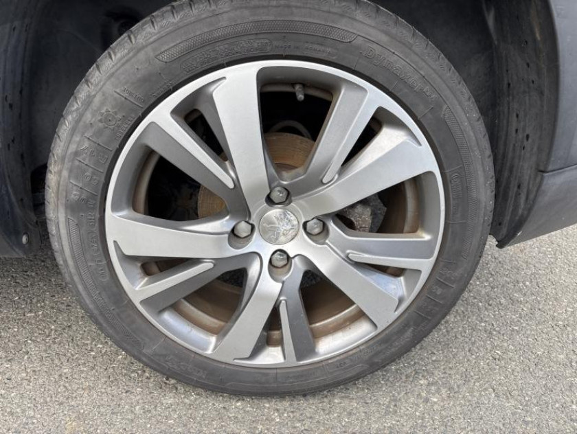 Peugeot 2008 1.6 Bluehdi 100ch Allure - Visuel #13
