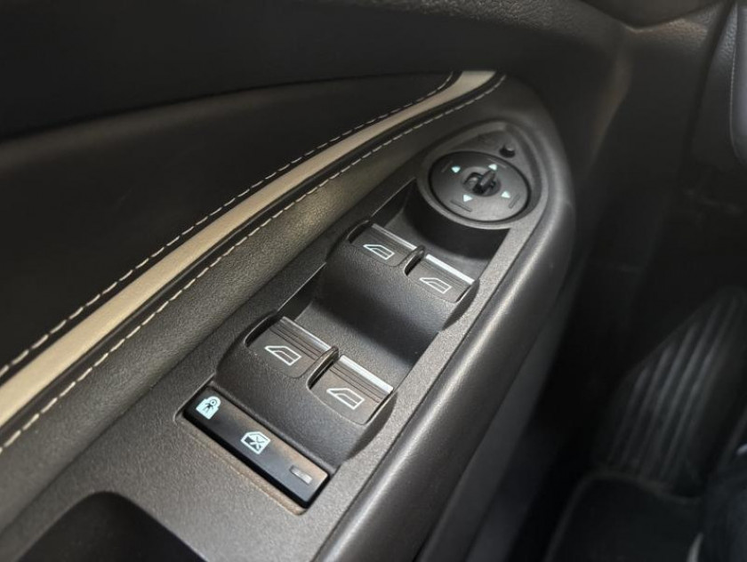 Ford Kuga 1.5 Tdci 120ch Stop&start Titanium 4x2 - Visuel #17