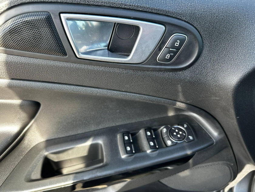 Ford Ecosport 1.0 Ecoboost 125ch St-line Euro6.2 - Visuel #12