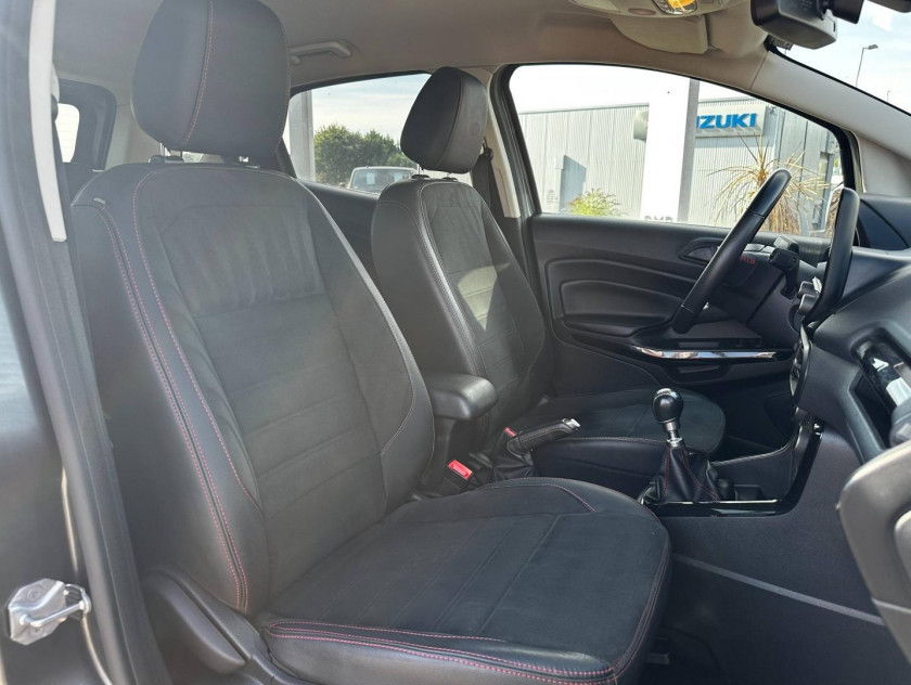 Ford Ecosport 1.0 Ecoboost 125ch St-line Euro6.2 - Visuel #9