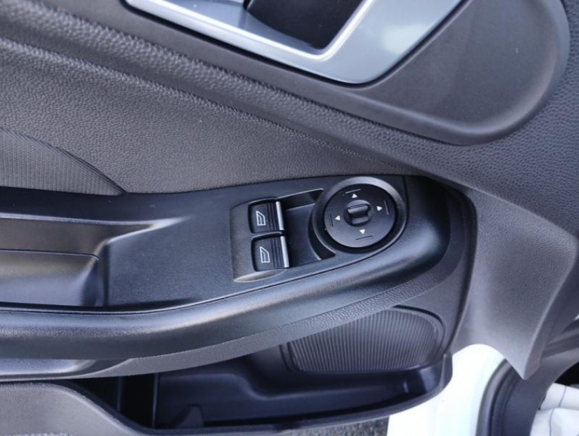 Ford Fiesta 5p 1.25 60ch Edition - Visuel #15