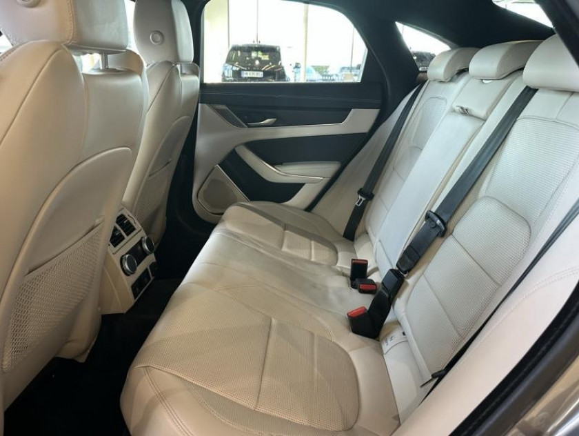 Jaguar Xf D200 Mhev R-dynamic Hse Bva Awd - Visuel #6