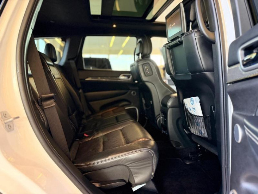 Jeep Grand Cherokee 6.4 V8 Hemi 468ch Srt Bva8 - Visuel #16