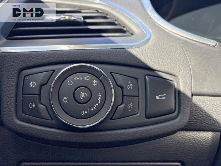 Ford S-max 2.0 Ecoblue 150ch Titanium Euro6.2 - Visuel #17