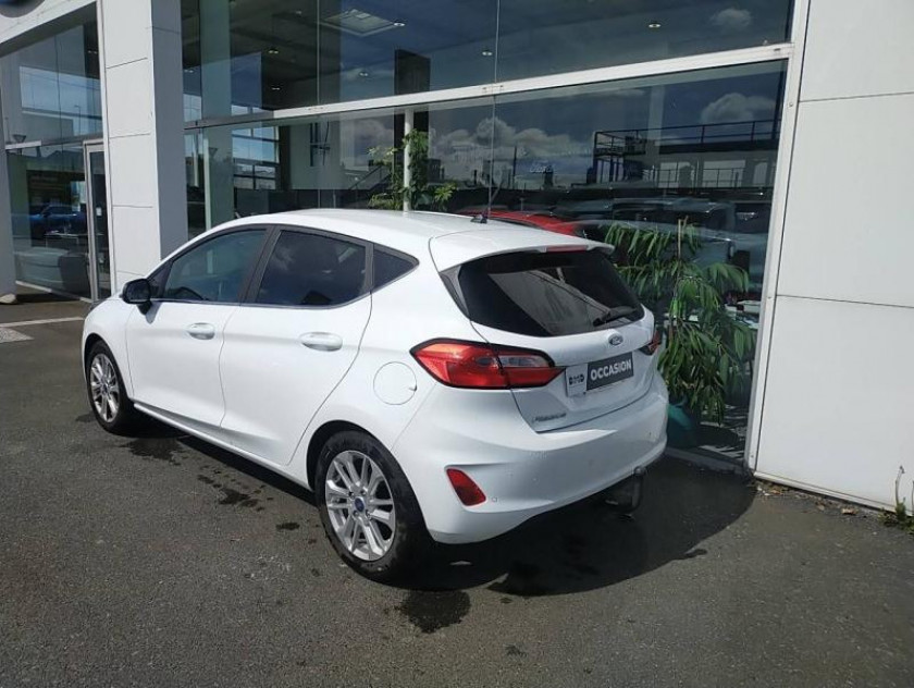 Ford Fiesta 1.0 Flexifuel 95ch Titanium Business 5p - Visuel #3