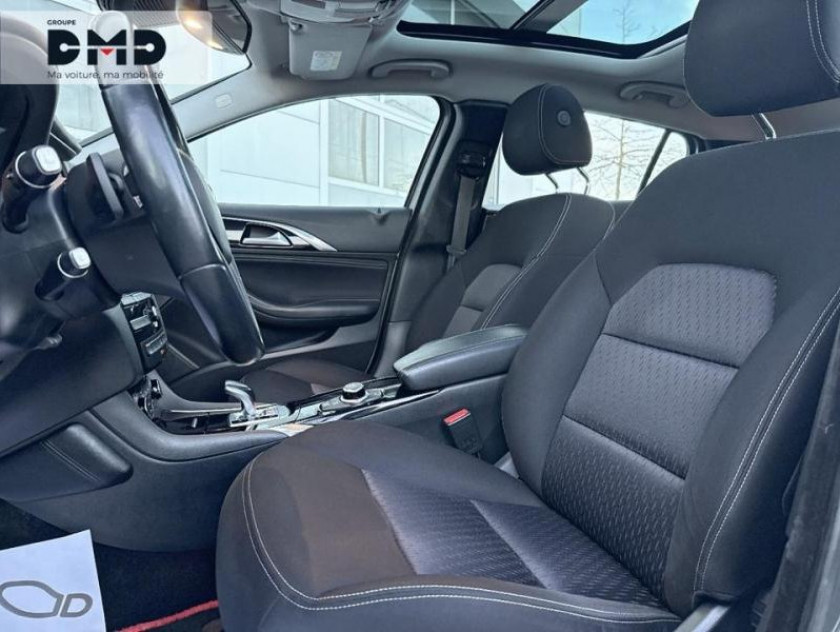 Infiniti Q30 2.2d 170ch Premium Tech Dct7 - Visuel #9