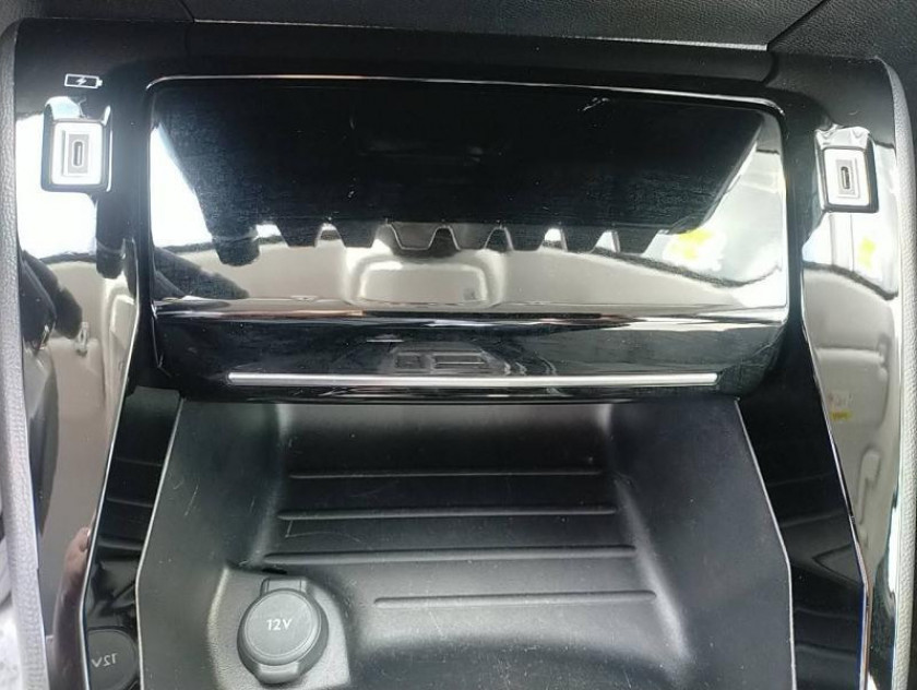 Peugeot 208 1.2 Hybrid 110ch Allure E-dcs6 - Visuel #17