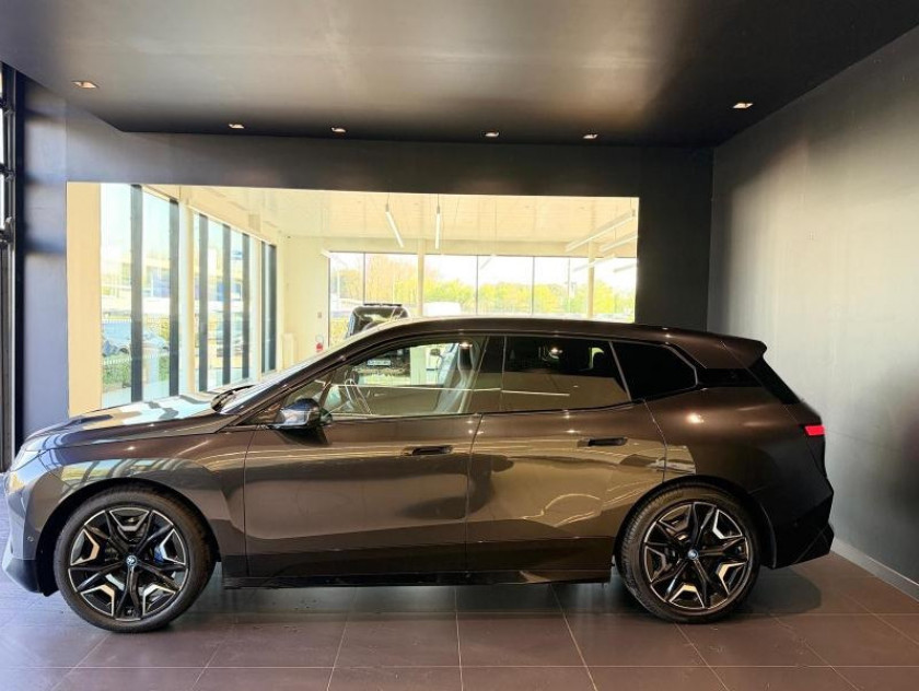 Bmw Ix Xdrive50 523ch - Visuel #4