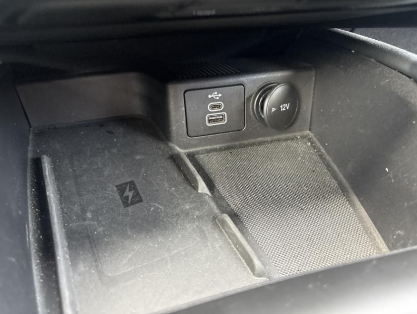 Ford Kuga 2.5 Duratec 180ch Hybrid Flexifuel St-line Powershift - Visuel #17