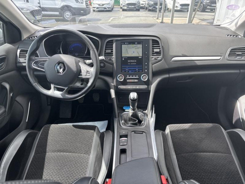 Renault Megane 1.3 Tce 140ch Fap Intens - Visuel #5