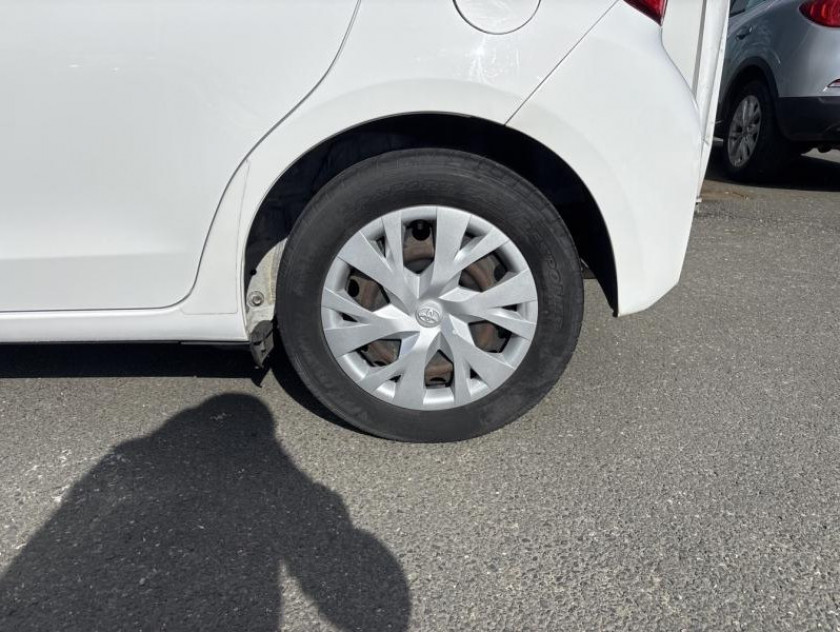 Toyota Yaris 70 Vvt-i Active 5p My19 - Visuel #15