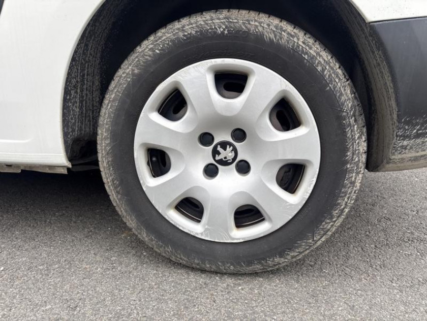 Peugeot Partner Standard 1.6 Bluehdi 75ch Premium - Visuel #11