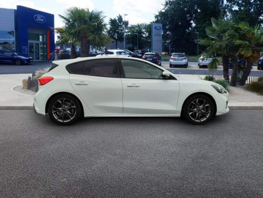 Ford Focus 1.0 Ecoboost 125ch St-line 97g - Visuel #4