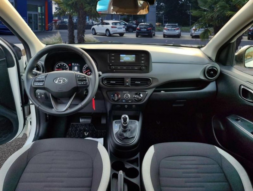 Hyundai I10 1.0 67ch Eco Intuitive Bvr - Visuel #6