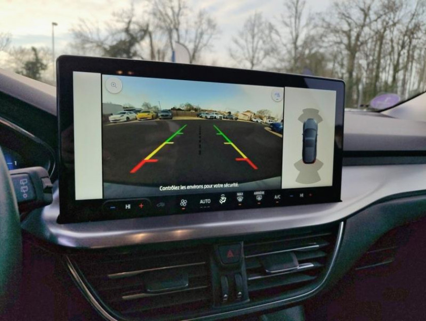 Ford Focus 1.0 Flexifuel Mhev 125ch Titanium X Business - Visuel #9