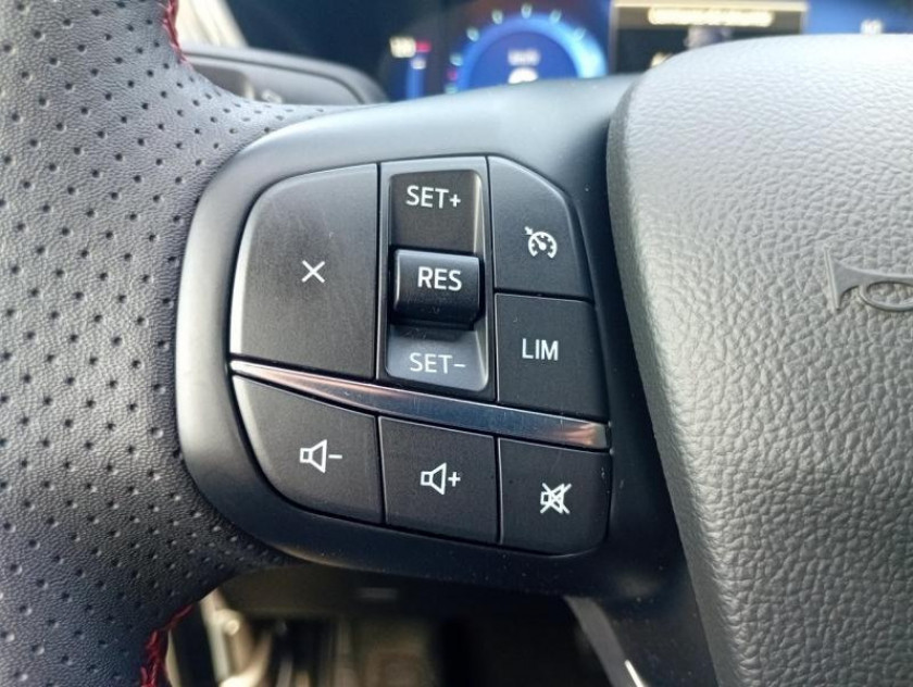 Ford Kuga 2.5 Duratec 190ch Fhev E85 St-line X Bva - Visuel #8