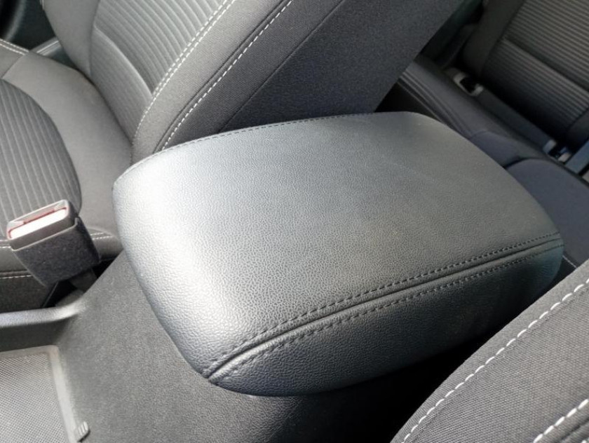 Ford Kuga 2.5 Duratec 190ch Fhev E85 Titanium Bva - Visuel #17