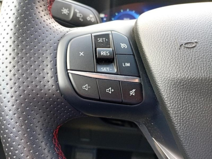 Ford Kuga 2.5 Duratec 190ch Fhev E85 St-line X Bva - Visuel #12