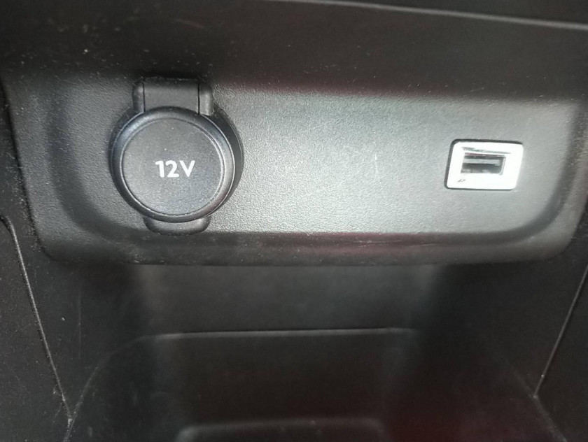 Citroen C3 1.5 Bluehdi 100ch S&s Shine E6.d - Visuel #16