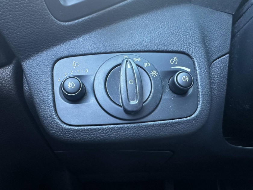 Ford Kuga 1.5 Ecoboost 120ch Stop&start Titanium 4x2 - Visuel #14