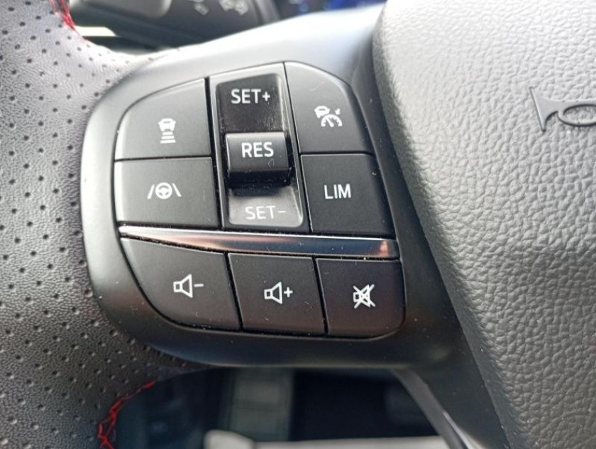 Ford Kuga 1.5 Ecoblue 120ch St-line X Powershift - Visuel #13