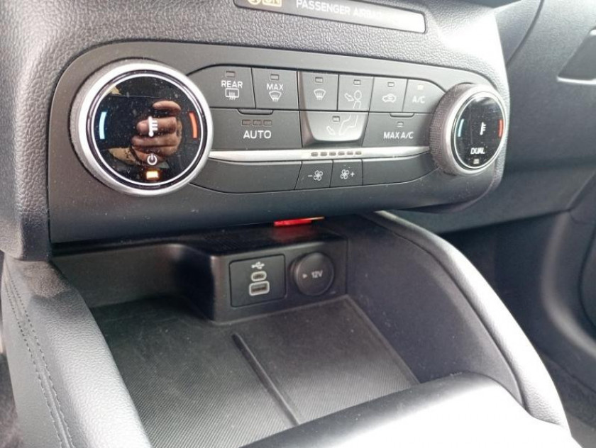 Ford Kuga 2.5 Duratec 190ch Fhev E85 Titanium Bva - Visuel #15