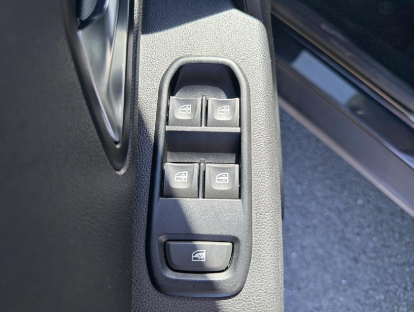 Dacia Duster 1.0 Eco-g 100ch Confort 4x2 - Visuel #19